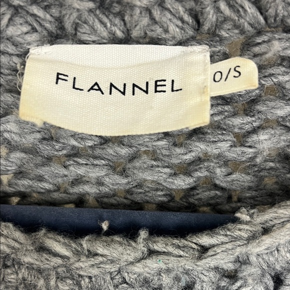 Alpaca Wool Gray Knit Sweater with White Pattern - Picture 2 of 8